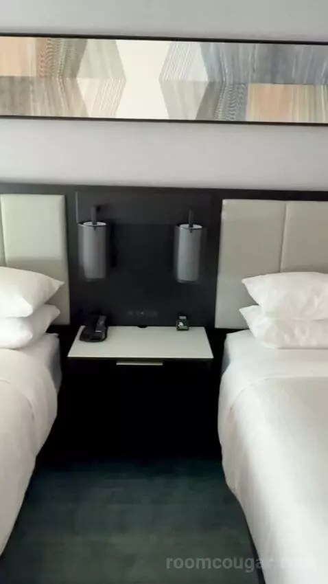 Queen Room with Two Queen Beds (#1006) bed picture #6