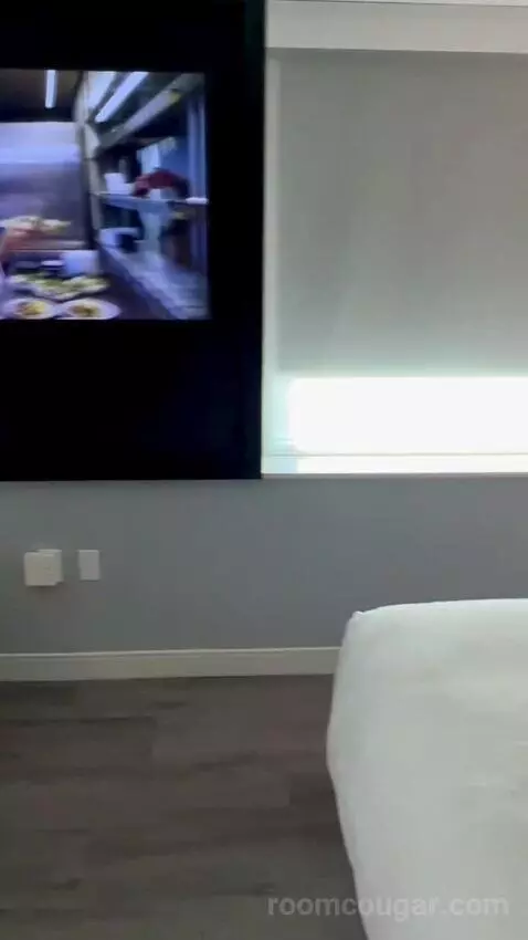 Queen Room with Two Queen Beds (#1006) picture #4