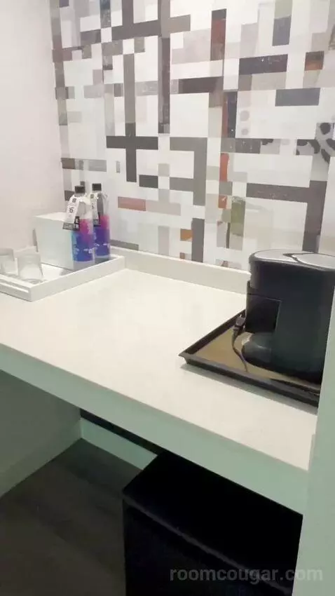 King Room (#808) picture #1