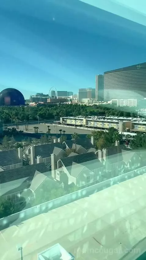 King Room (#808) view picture #1