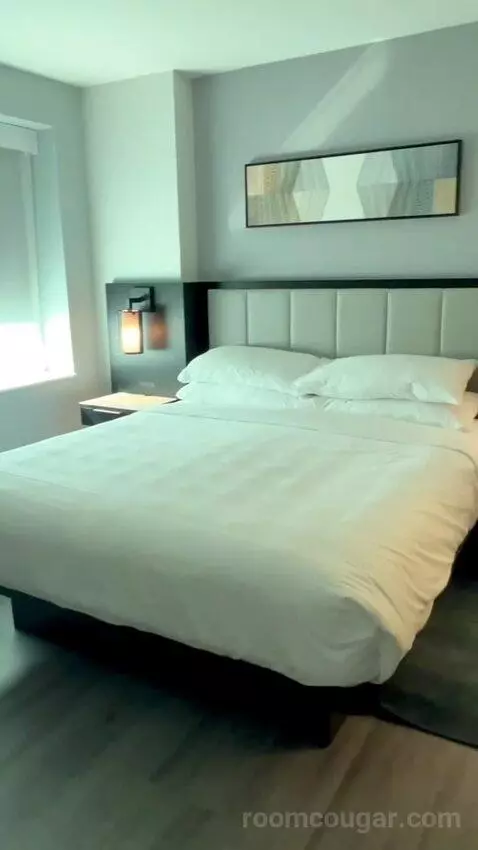 King Room (#808) bed picture #1