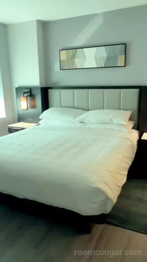 King Room (#808) bed picture #3