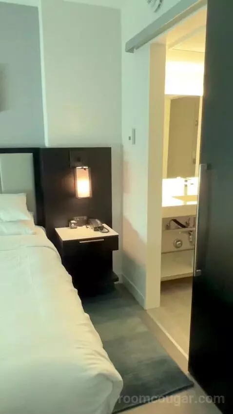 King Room (#808) bed picture #4