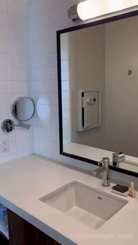 Luxe Room, 2 Queen Beds (#1707) bathroom picture #10