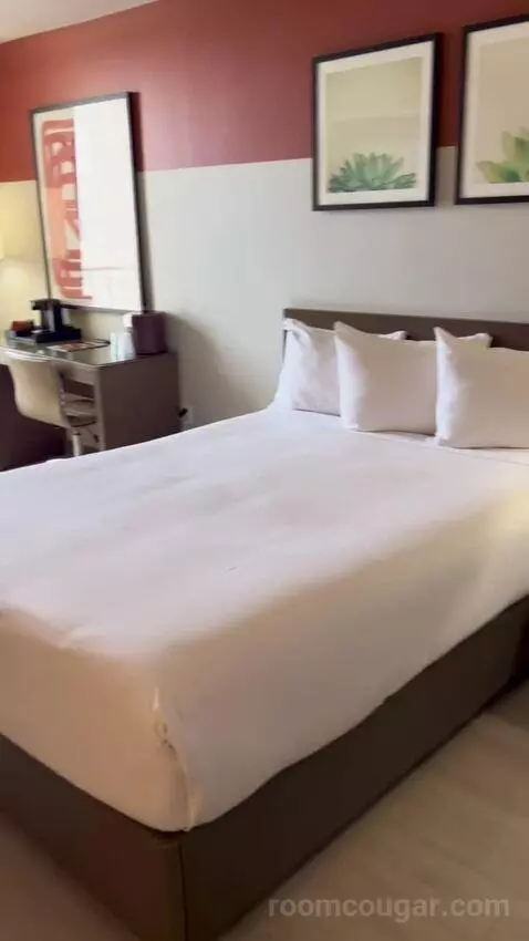 Luxe Room, 2 Queen Beds (#1707) picture #4