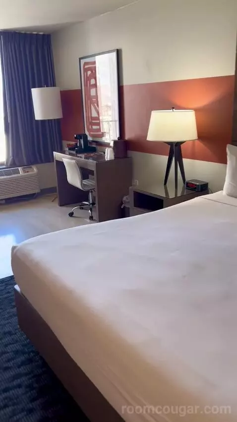 Plaza Hotel & Casino Luxe Room review by proliv
