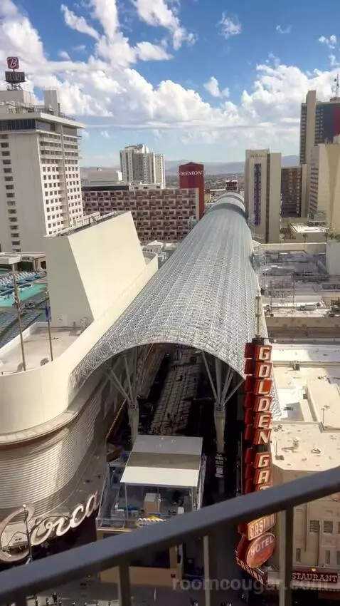 Luxe Room (#1806) picture #19