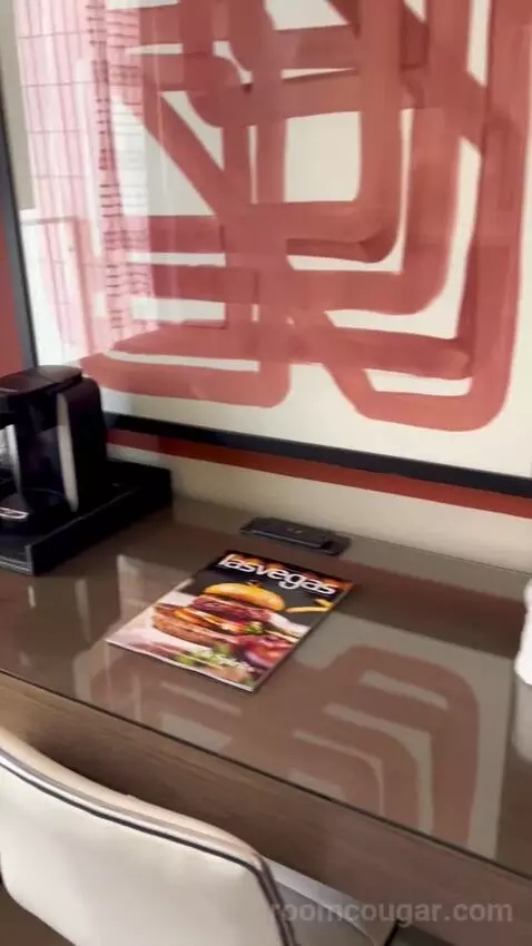 Luxe Room (#1806) picture #9