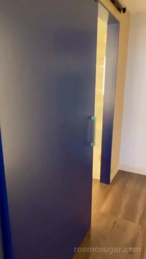 Corner Studio (#2301) picture #17