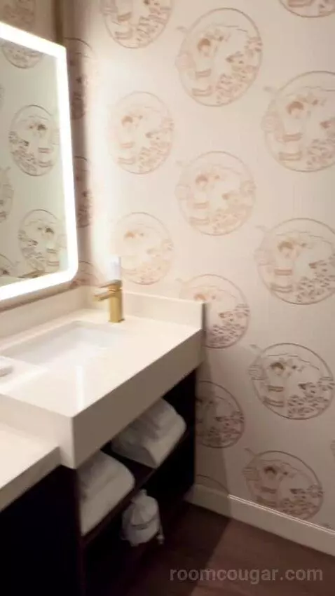 Corner Studio (#2301) bathroom picture #6