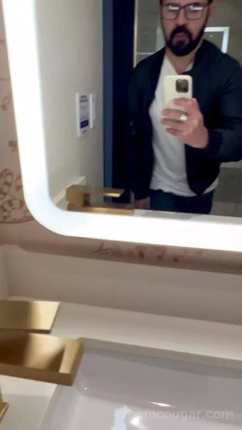 Corner Studio (#2301) bathroom picture #7