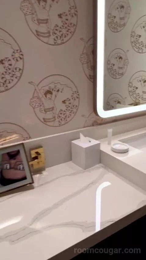 Corner Studio (#2301) bathroom picture #9