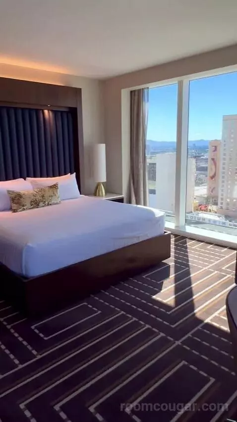 Corner Studio (#2301) bed picture #1