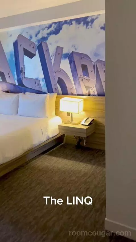 One Bedroom Suite (#13002) bed picture #1