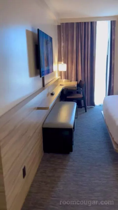 One Bedroom Suite (#13002) bed picture #10