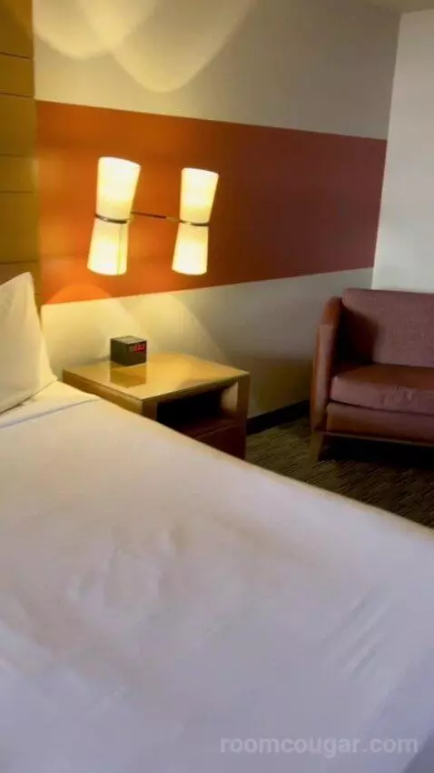 Terrace Suite (#4002) bed picture #1