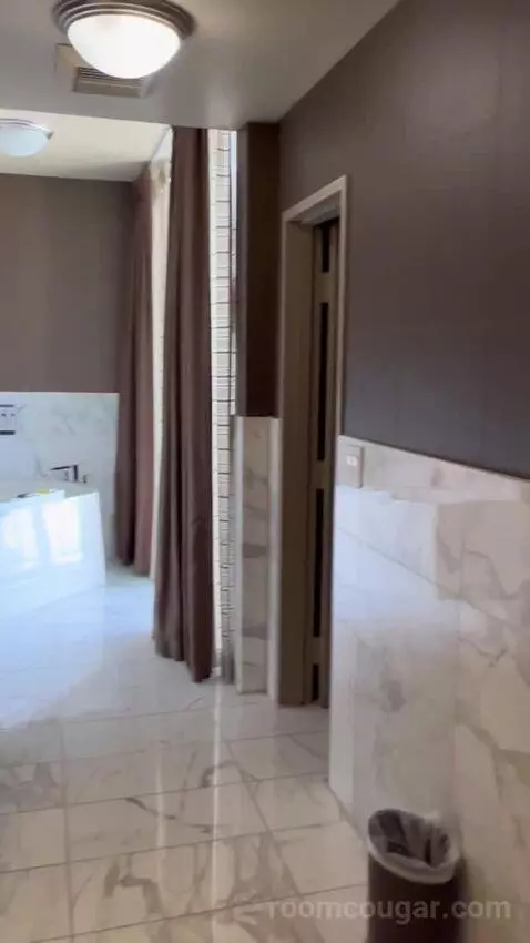 Penthouse (#2503) picture #13