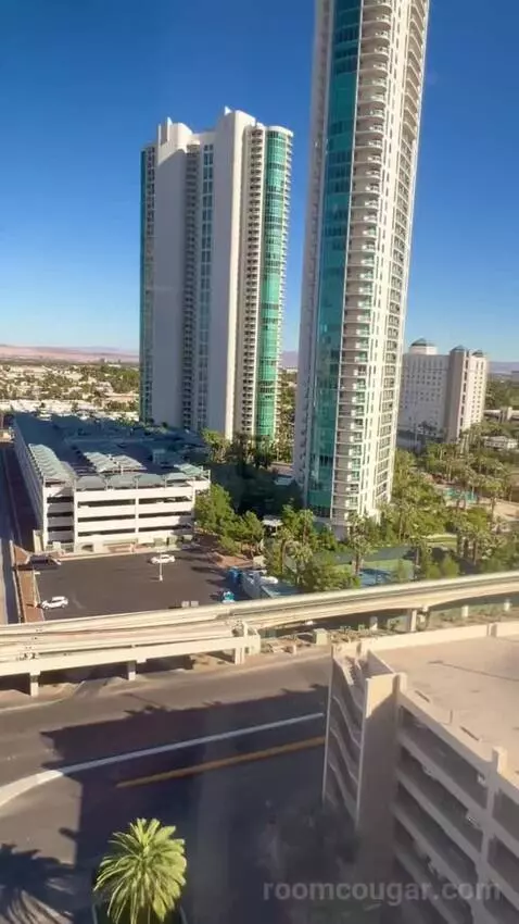 Marra Style King Mountain View (#31218) view picture #1