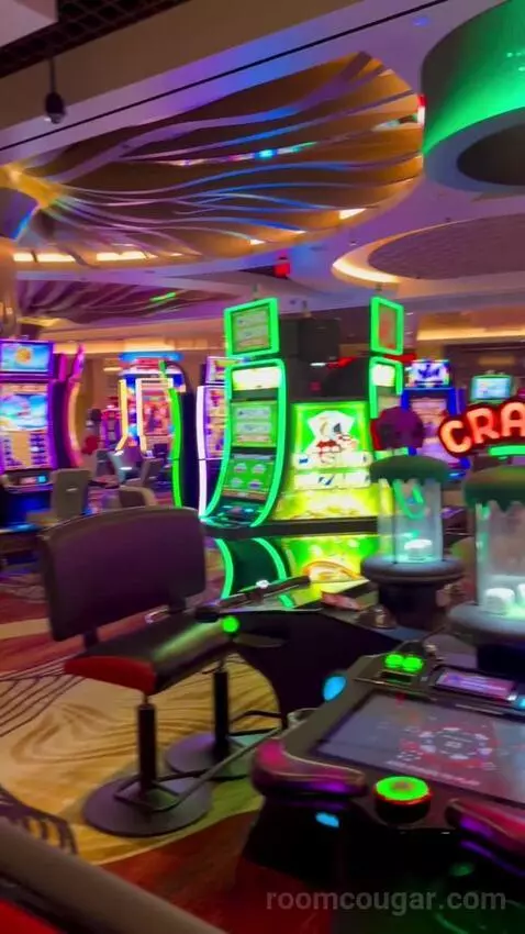 Marra Style King Mountain View (#31218) picture #24