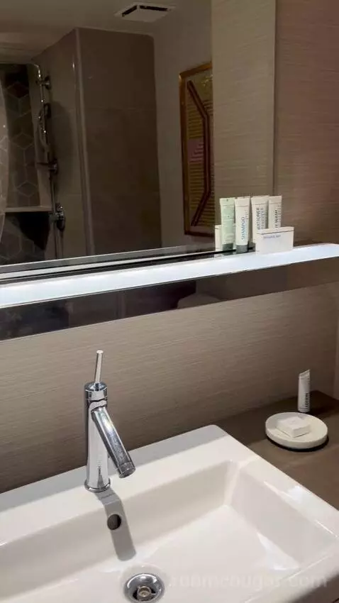 Marra Style Queens (#32019) bathroom picture #3