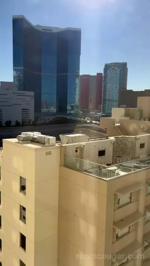 Marra Style Queens (#32019) view picture #2