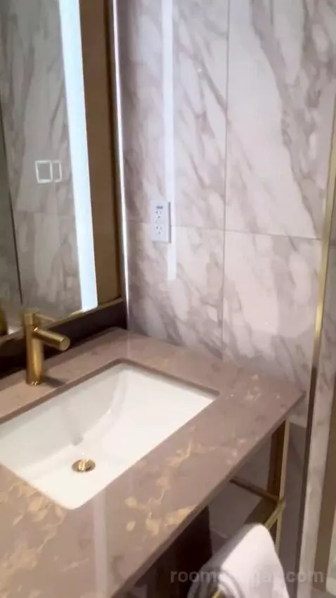 Marra Style Signature One Bedroom Suite (#32214) bathroom picture #7