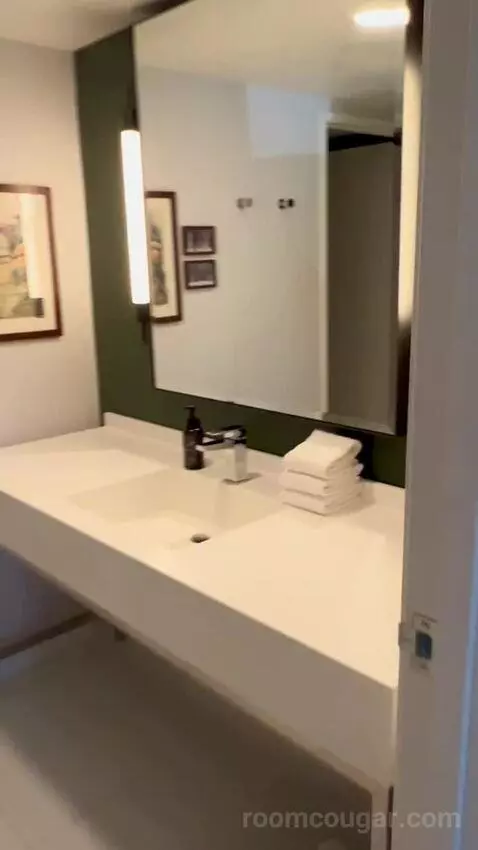 Park Mgm Stay Well Room Strip View (#23122) bathroom picture #2