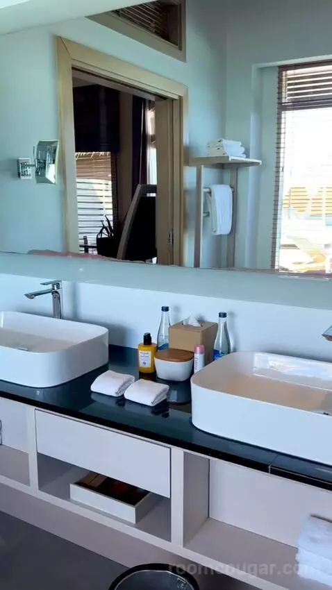 Water Villa with Private Pool (#322) bathroom picture #7