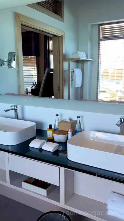 Water Villa with Private Pool (#322) bathroom picture #9