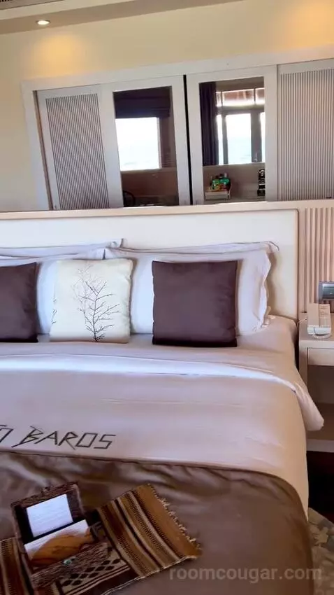 Water Villa with Private Pool (#322) bed picture #4