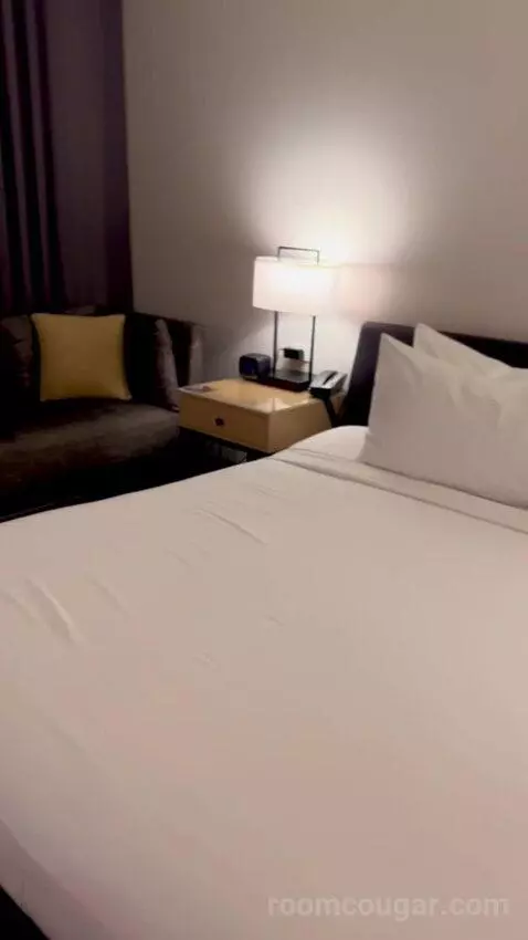 Gallery Deluxe King Bed (#3662) bed picture #8