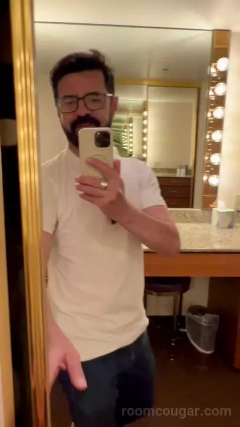 Mascarade Tower Deluxe Queen Room picture #9