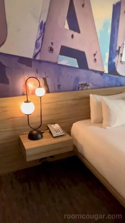 The LINQ Hotel and Casino Premium Room 1 King review by proliv