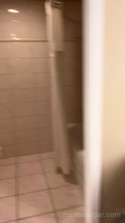 Signature Queen Room (#2212) picture #11