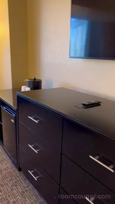 Signature Queen Room (#2212) picture #14