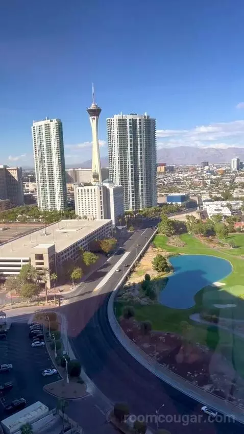 Signature Queen Room (#2212) view picture #6