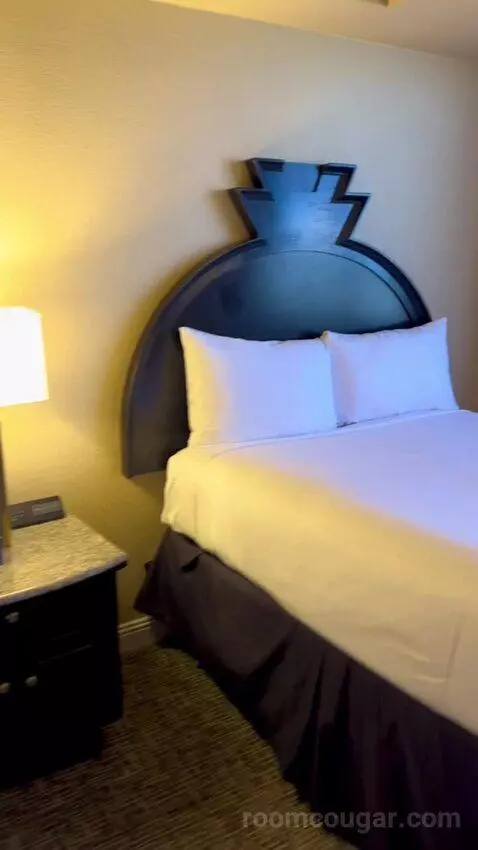 Signature Queen Room (#2212) bed picture #1