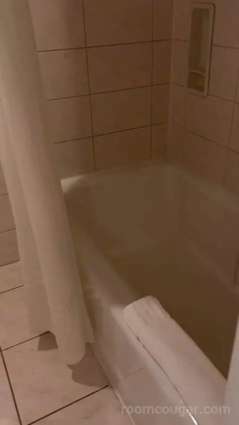 Signature Queen Room (#2212) picture #5