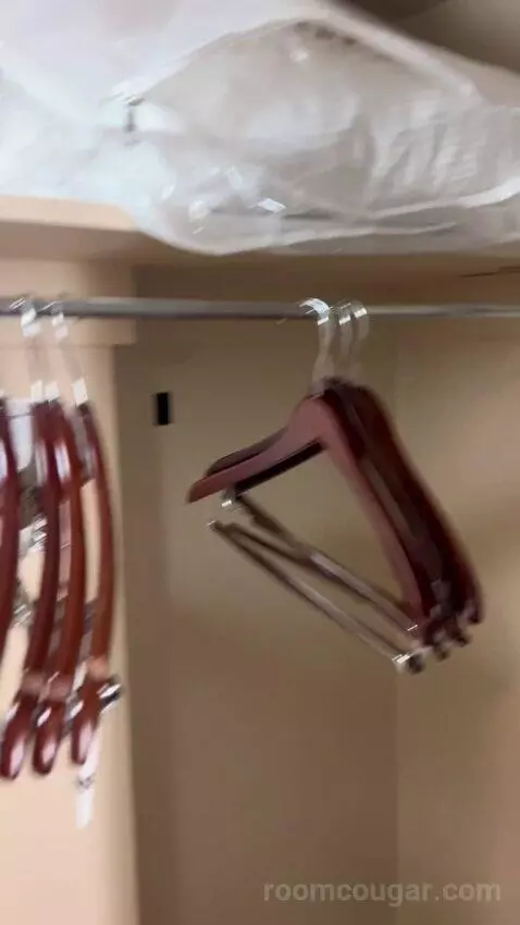 Signature Queen Room (#2212) picture #9