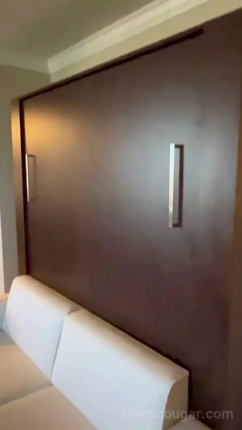 North Tower Suite (#21122) bed picture #2