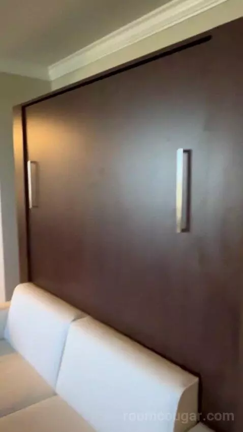 North Tower Suite (#21122) bed picture #4