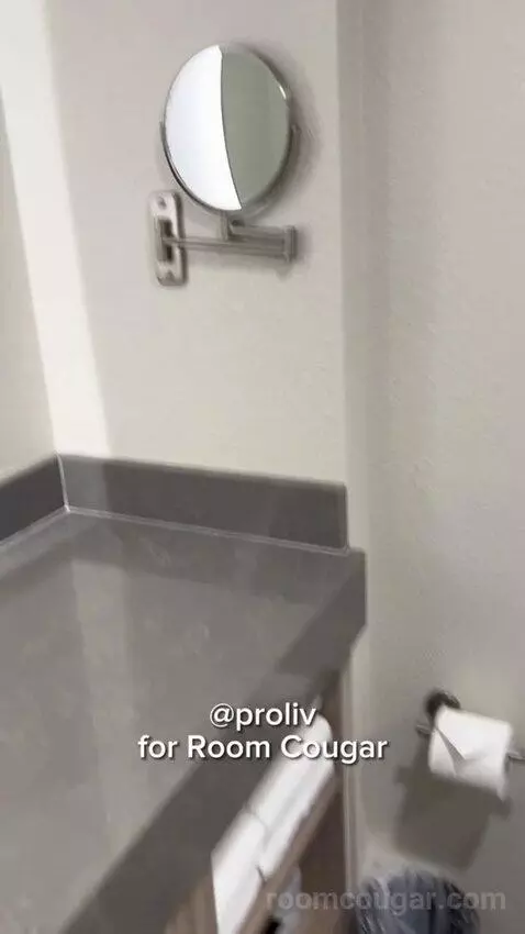 Premier Room (#1722) bathroom picture #4