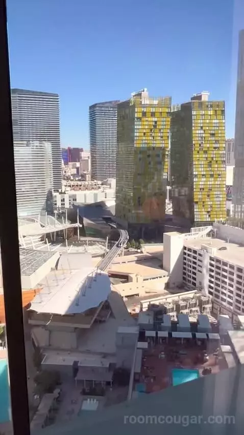 Standard King Room (#2703) view picture #2