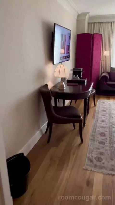 Atelier Suite with a King Bed (#2807) picture #2