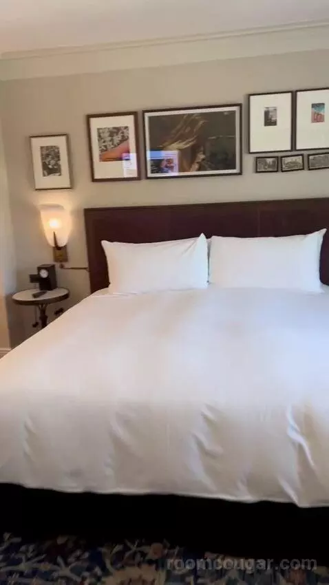 Grande Suite with a King Bed (#2809) bed picture #7