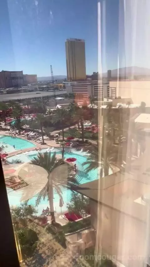 Panoramic View Deluxe - One King Bed (#13128) view picture #4