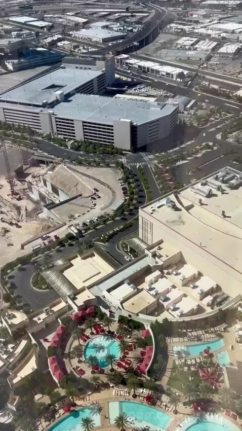 Superior King Room with Strip View (#62168) view picture #11