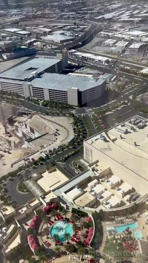 Superior King Room with Strip View (#62168) view picture #12