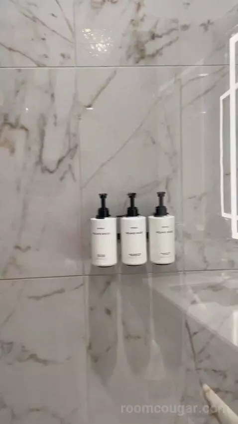 Superior King Room with Strip View (#62168) bathroom picture #11