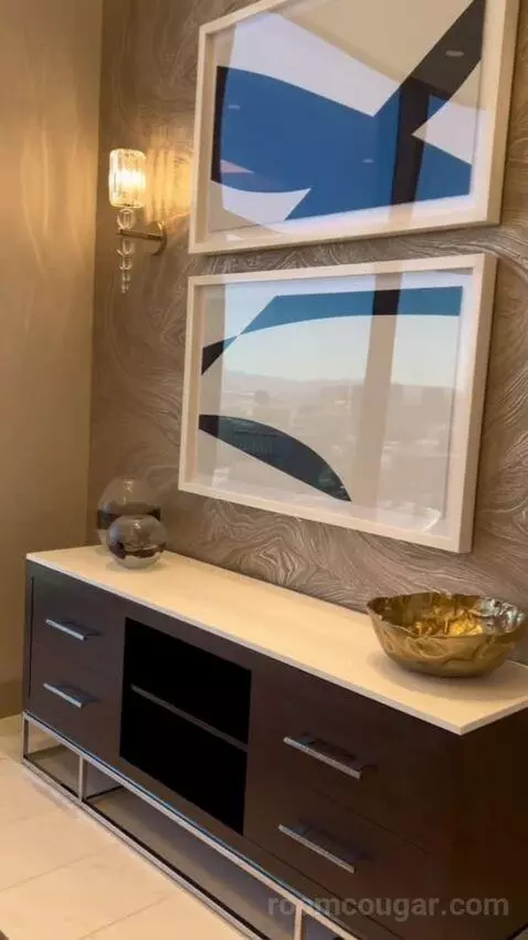 One-Bedroom Entertainment Suite with City View (#65180) picture #11